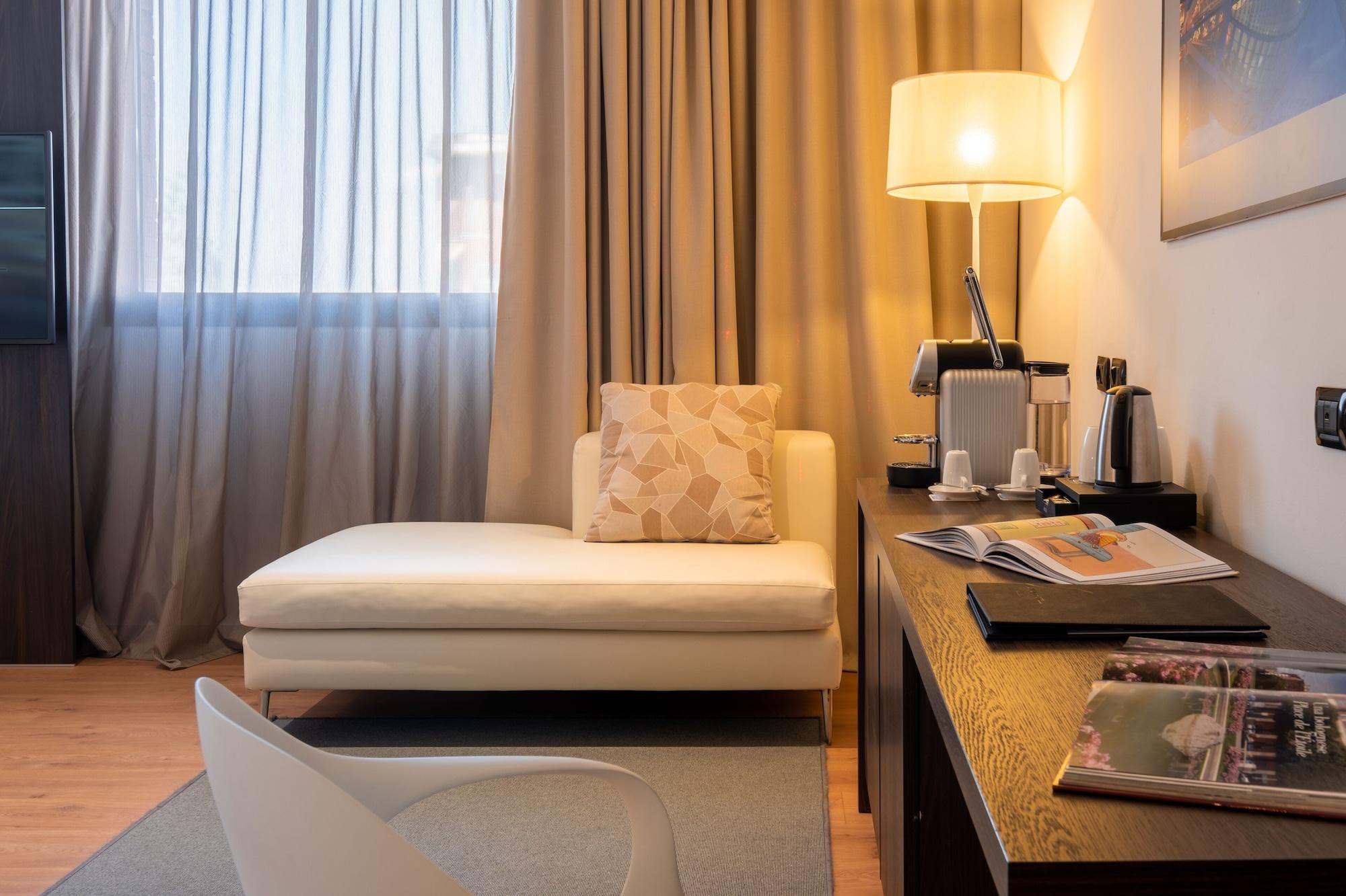Aemilia Hotel Bologna Esterno foto
