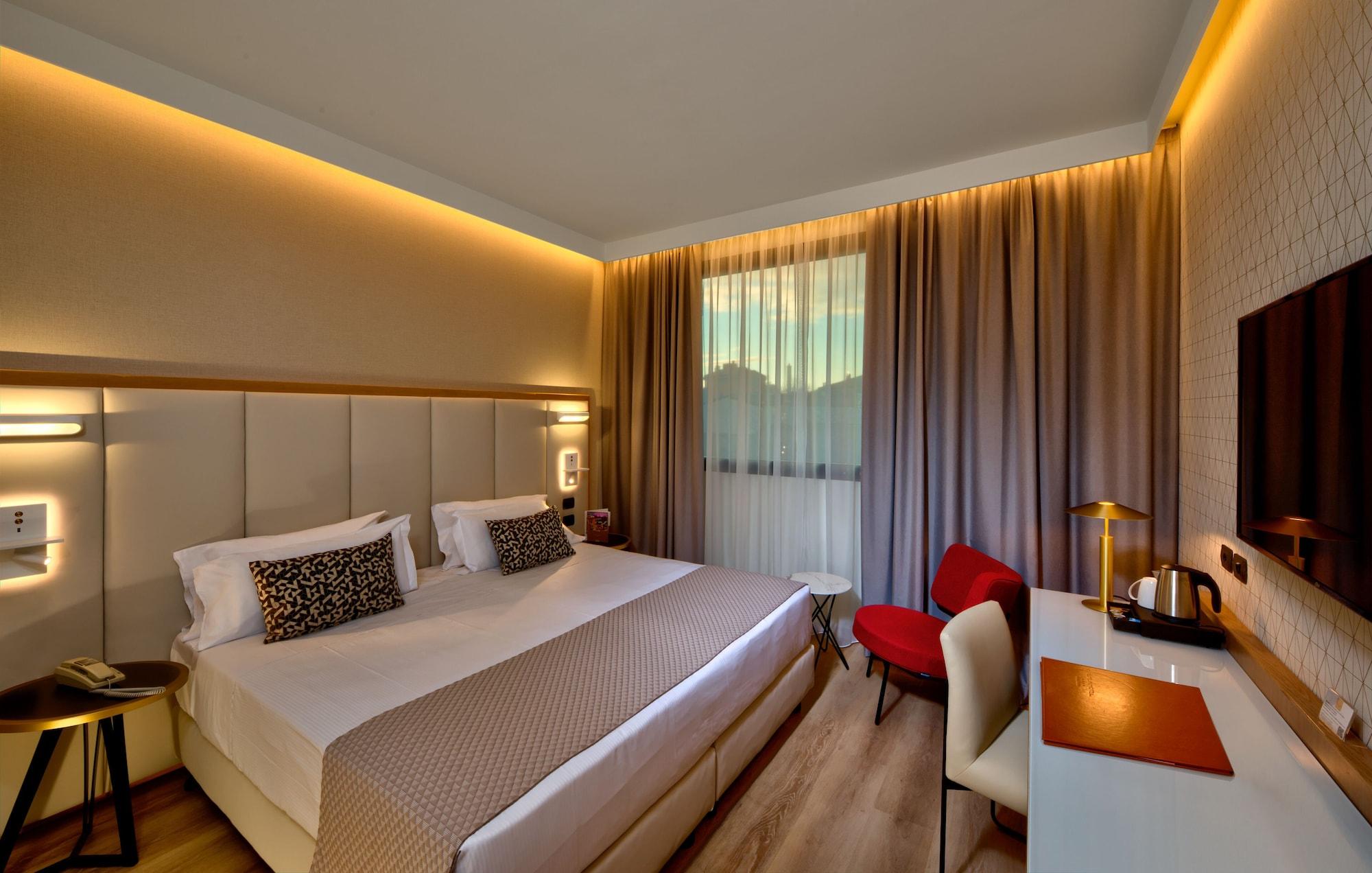 Aemilia Hotel Bologna Esterno foto