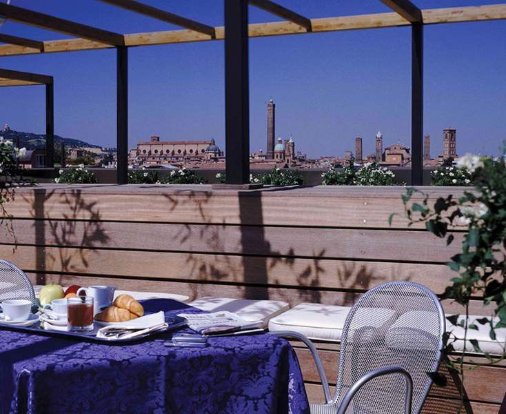 Aemilia Hotel Bologna Esterno foto